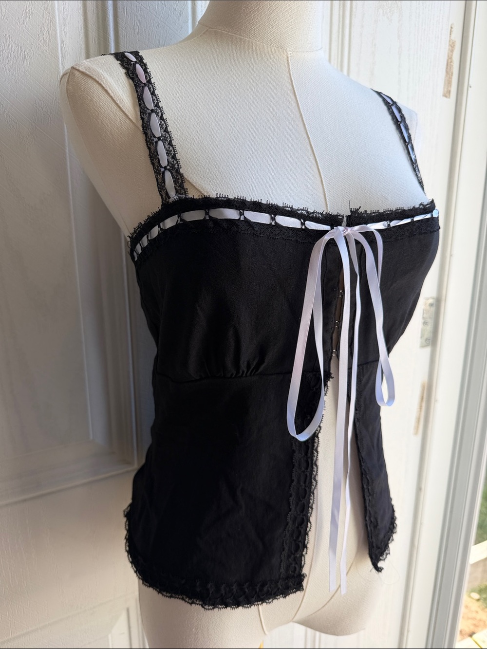 Windsor Vintage Inspired Black Lace-Trim Ribbon Strap Whimsygoth Top Size Medium - Picture 2 of 10